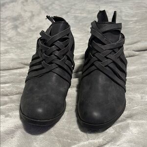 Time and Tru Black Crisscross Ankle Booties